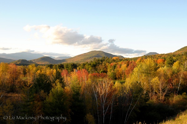 Intervale Village foliage view in North Conway, New Hampshire.